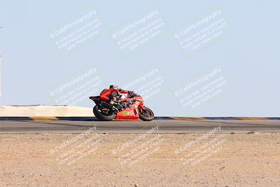 media/Nov-17-2024-CVMA (Sun) [[1fec520723]]/Race 11-Amateur Supersport Open/